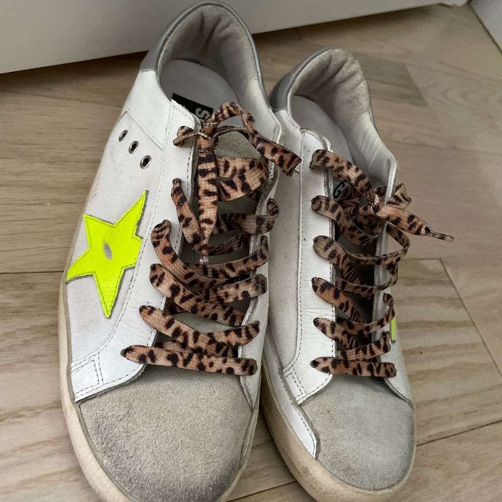 Golden goose never been worn perfect condition